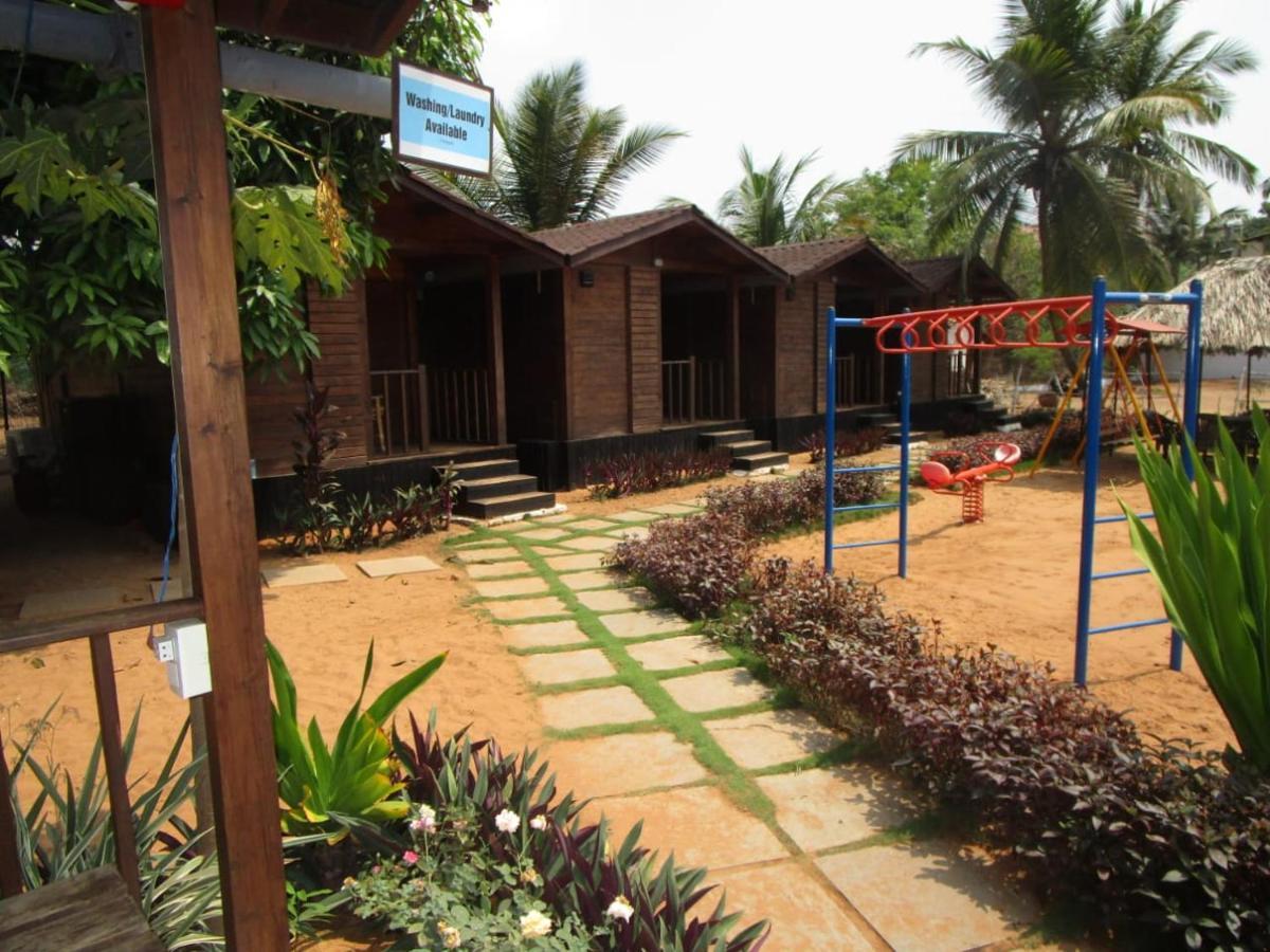 Beach Cottages - Pousada Donaciana Baga Luaran gambar