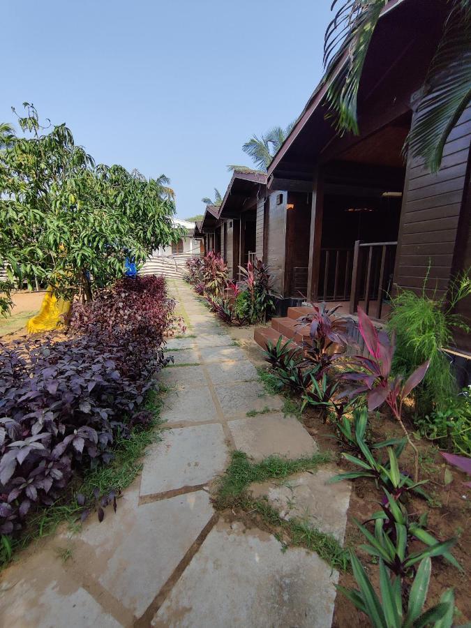 Beach Cottages - Pousada Donaciana Baga Luaran gambar