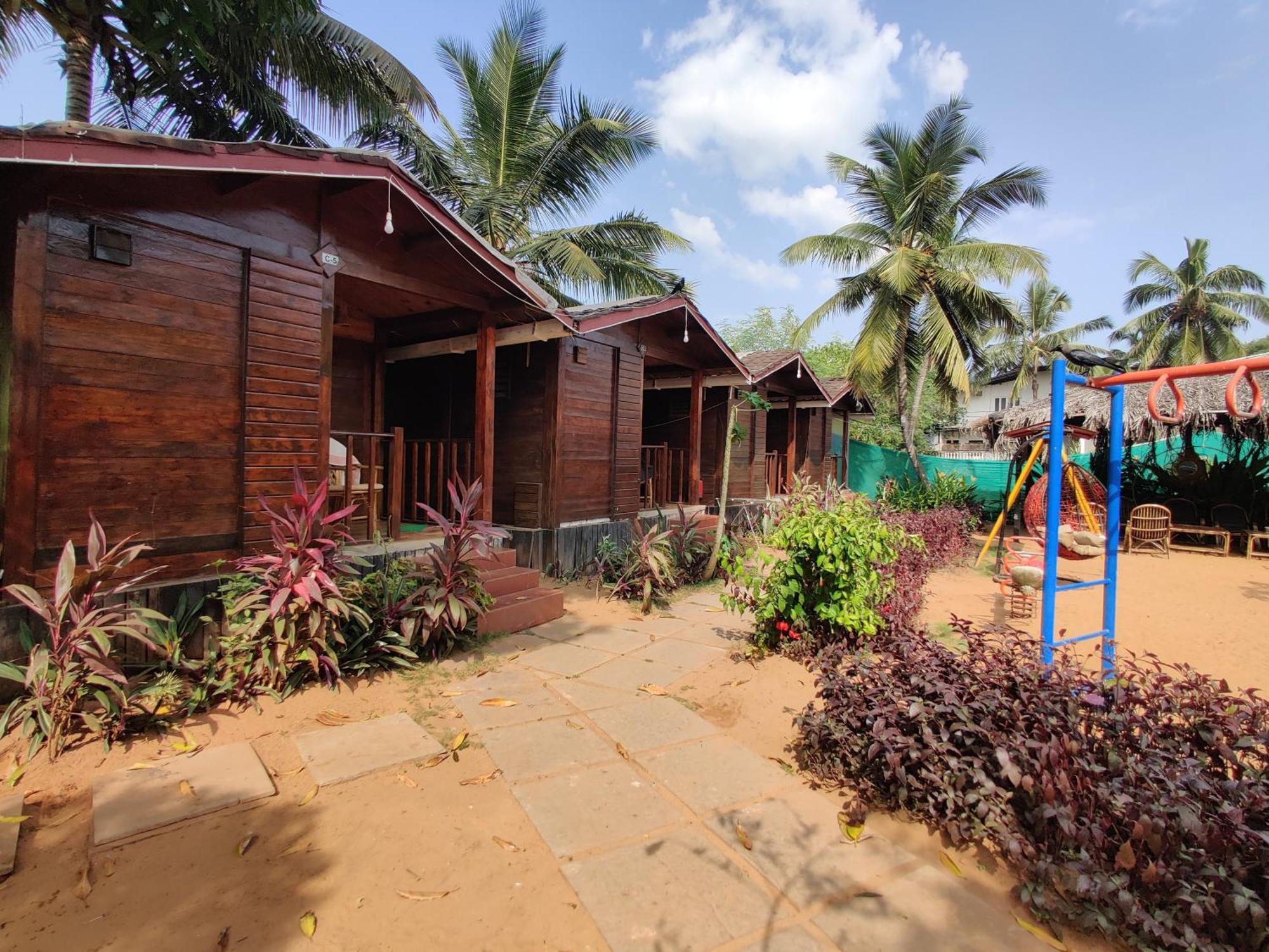 Beach Cottages - Pousada Donaciana Baga Luaran gambar